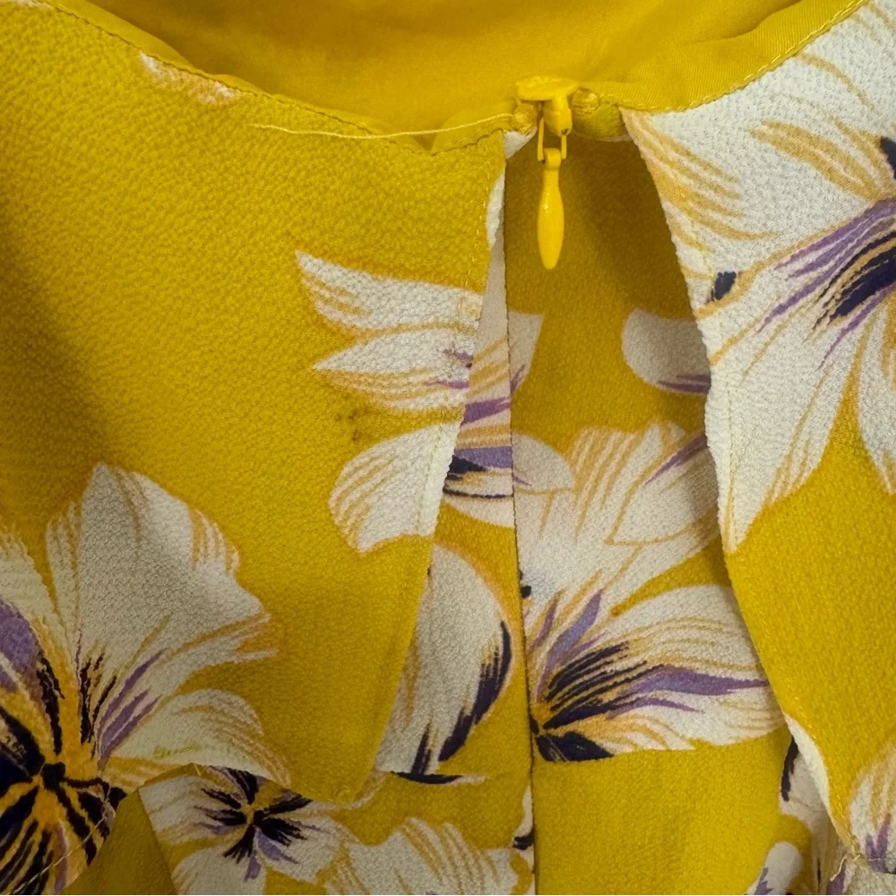 NWOT BB Dakota Island Time Printed Bubble Crepe Dress